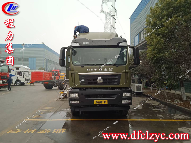 帶大家來看看程力汽車集團改造的重汽汕德卡野外炊事車